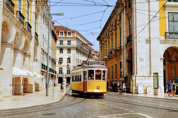 Quels sont les meilleurs moyens de transport pour se déplacer dans une ville ?